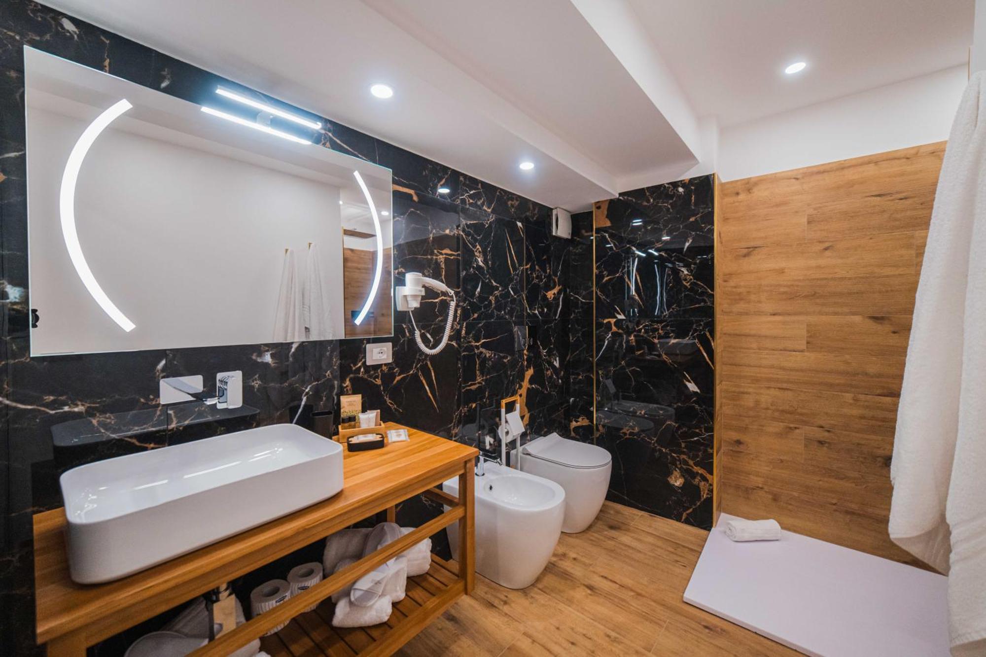 Humboldt Luxury Apartment & Rooms טאורמינה מראה חיצוני תמונה