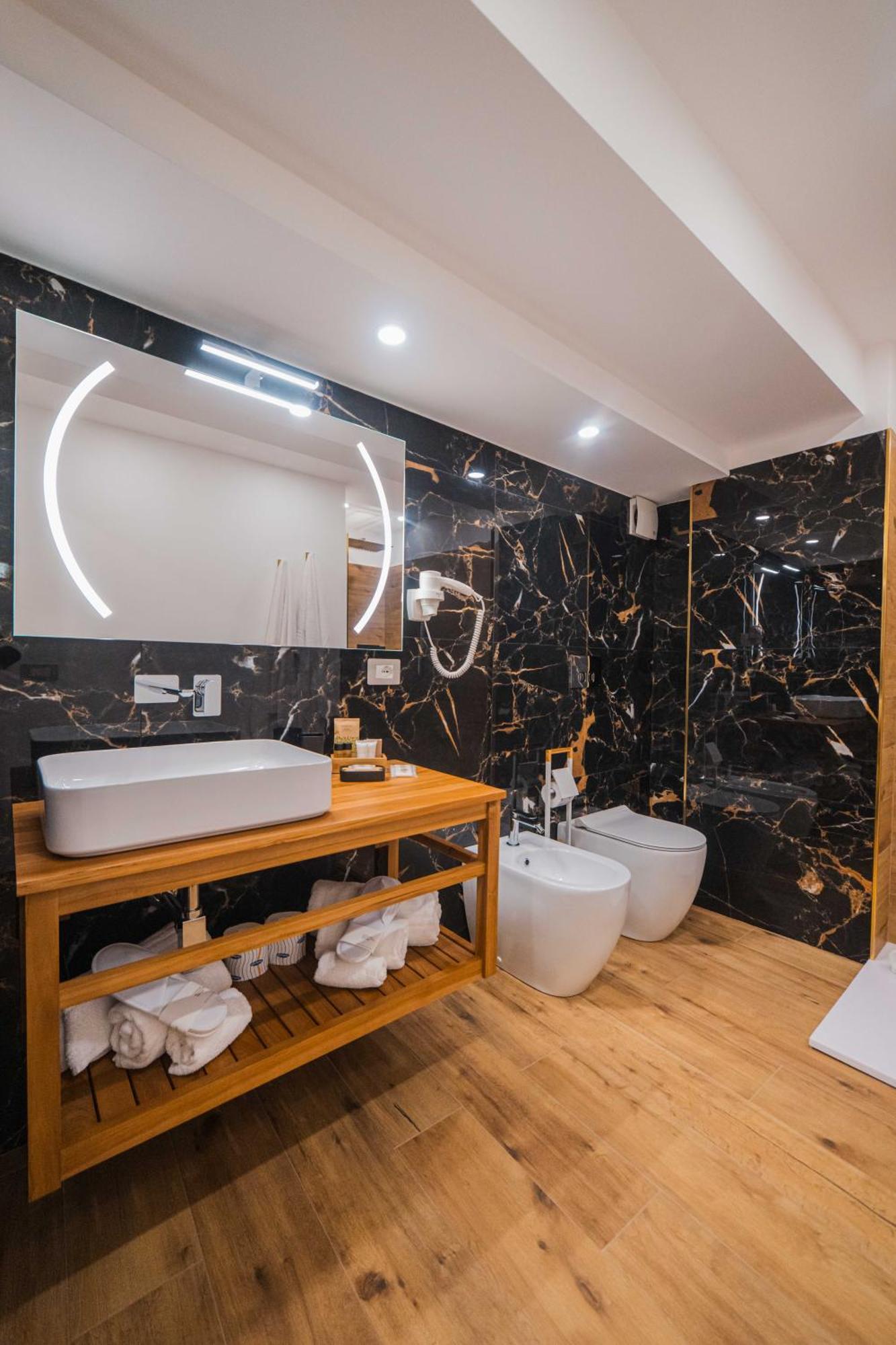 Humboldt Luxury Apartment & Rooms טאורמינה מראה חיצוני תמונה
