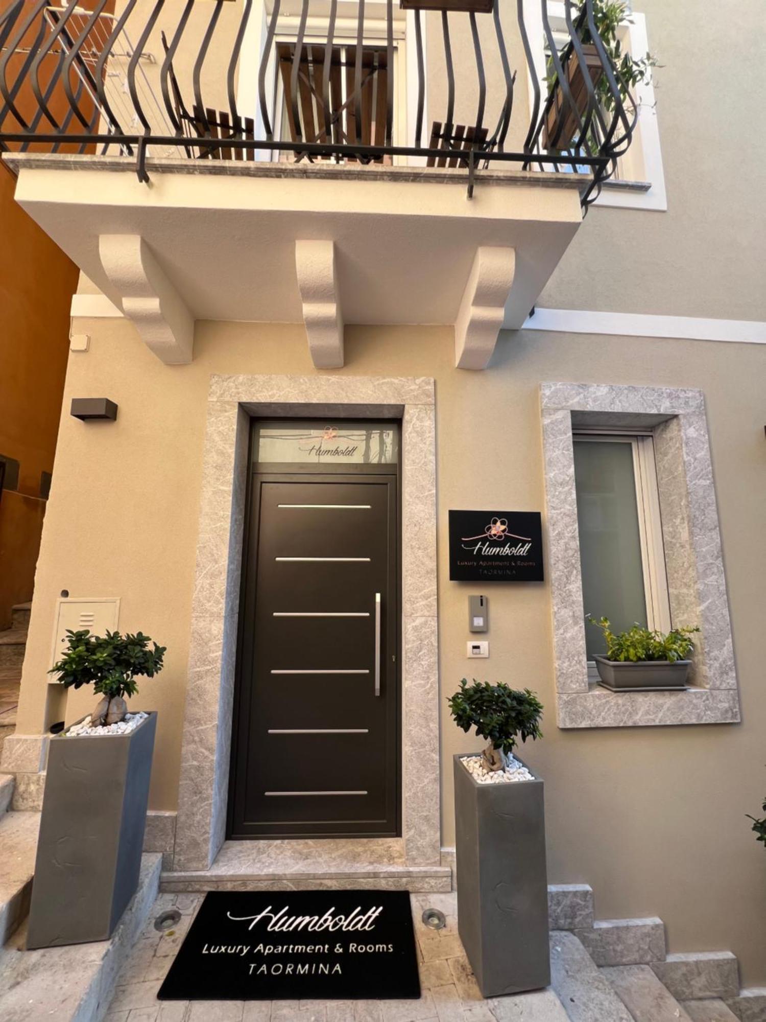Humboldt Luxury Apartment & Rooms טאורמינה מראה חיצוני תמונה